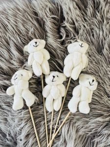 Medvedek Noa na palčki Beli 6x7 cm